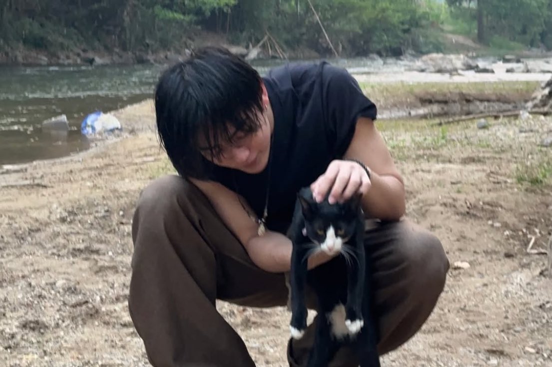 ฮาร์ทชูว in CNX มีทุกแบบให้คุณเลือกสรร

-ไทป์พี่พระเอก ยิ้มหวานพร้อมถ่ายรูปให้
-ไทป์น้องฮาร์ทสายชิล คลีนๆ ซื่อๆ แอบซน
-ไทป์พี่ชุติฮอตระเบิด แม่น้ำทั้งสายก็เอาไม่อยู่ 
-ไทป์พี่ฮาร์ทพูดคะขา เป็นมิตรกับสิ่งแวดล้อม

ฮีครบรสเกินชอบแบบไหนแล้วแต่ใจคุณ
