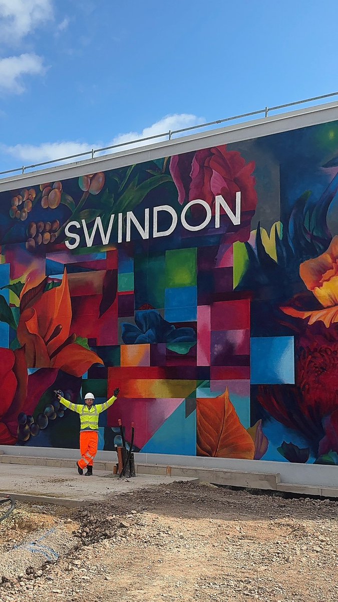 Ben Prater (@yourbenpraters) on Twitter photo Can never resist a bit of hi-viz: Proper steel toe cap boots too. Great to see Swindon’s Fleming Way finally taking shape. <a href="/BBCWiltshire/">BBC Wiltshire</a> Can never resist a bit of hi-viz: Proper steel toe cap boots too. Great to see Swindon’s Fleming Way finally taking shape. <a href="/BBCWiltshire/">BBC Wiltshire</a>