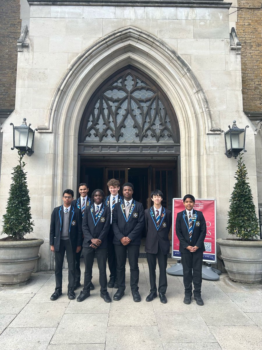 StColumbasCBS's tweet image. And just before they went inside! @rcaoseducation @SORCATrust