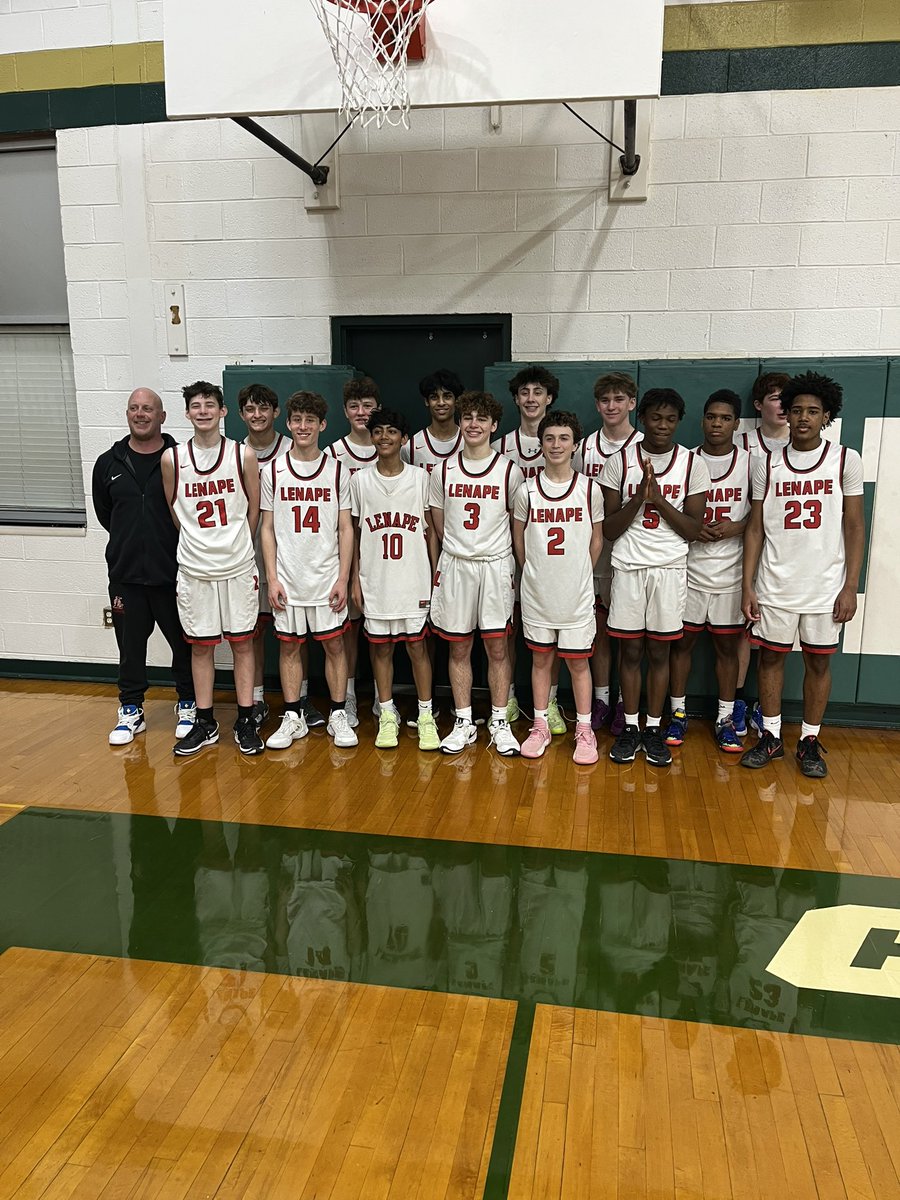 Shout out to our Freshman Team and Coach Thall for finishing this season with an outstanding record of 14-6!