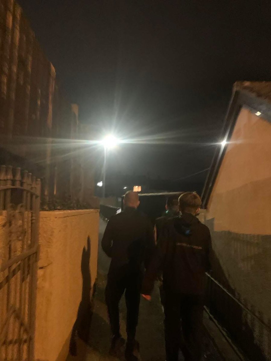 irspireland's tweet photo. IRSP and RSYM activists were present in the Creggan area of Derry last night at the community’s request.

In recent nights, the Southway and Rathkeele areas have become hotspots for attempted break-ins. We urge residents to ensure all doors and windows are securely locked and to reach out to the IRSP in Derry with any concerns.

IRSP – Standing with the Community