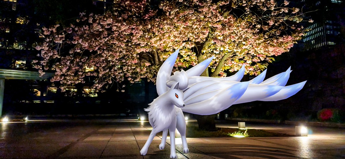 caerleon0327's tweet image. #ポケモンGO
#GOsnapshotCelebration 
#GOsnapshot 
#ARofTheDay 
#夜桜