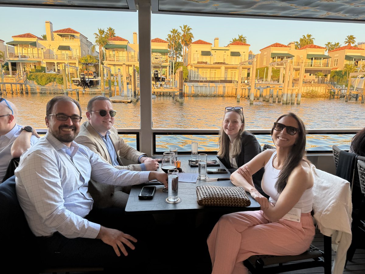 ChildersBg's tweet image. Nothing like a lovely dinner boat ride with @MoffittNews family to kick off @SocSurgOnc 2025. 🌴 

#hpb #surgonc