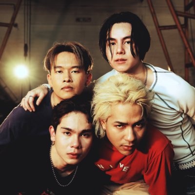 ทุกช่วงเวลาสำคัญ (we both left a hint)  - 03.04.2025🗝️
_____________________

Photographer <a href="/whyknnot/">Daniel Osborn</a>
Stylist @pattreeya_first
Hair @tuhairsalon_sathorn

#yepmayyep #webothleftahint