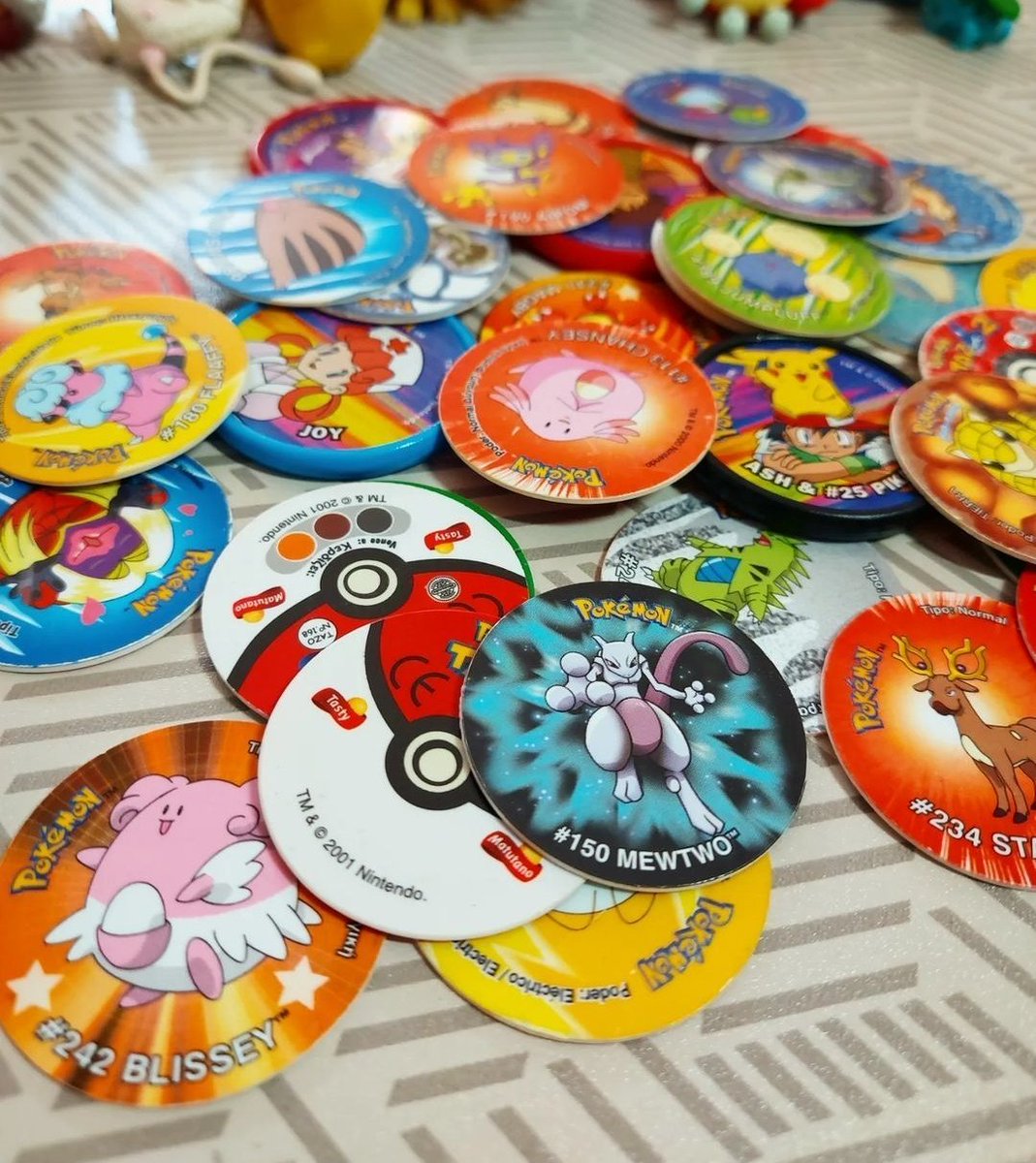 .<a href="/grok/">Grok</a>,¿qué tengo que hacer para que <a href="/LaysESP/">LaysESP</a> ,<a href="/CheetosEsp/">Cheetos España</a> o <a href="/doritosES/">Doritos España</a> traigan de vuelta los tazos Pokémon?