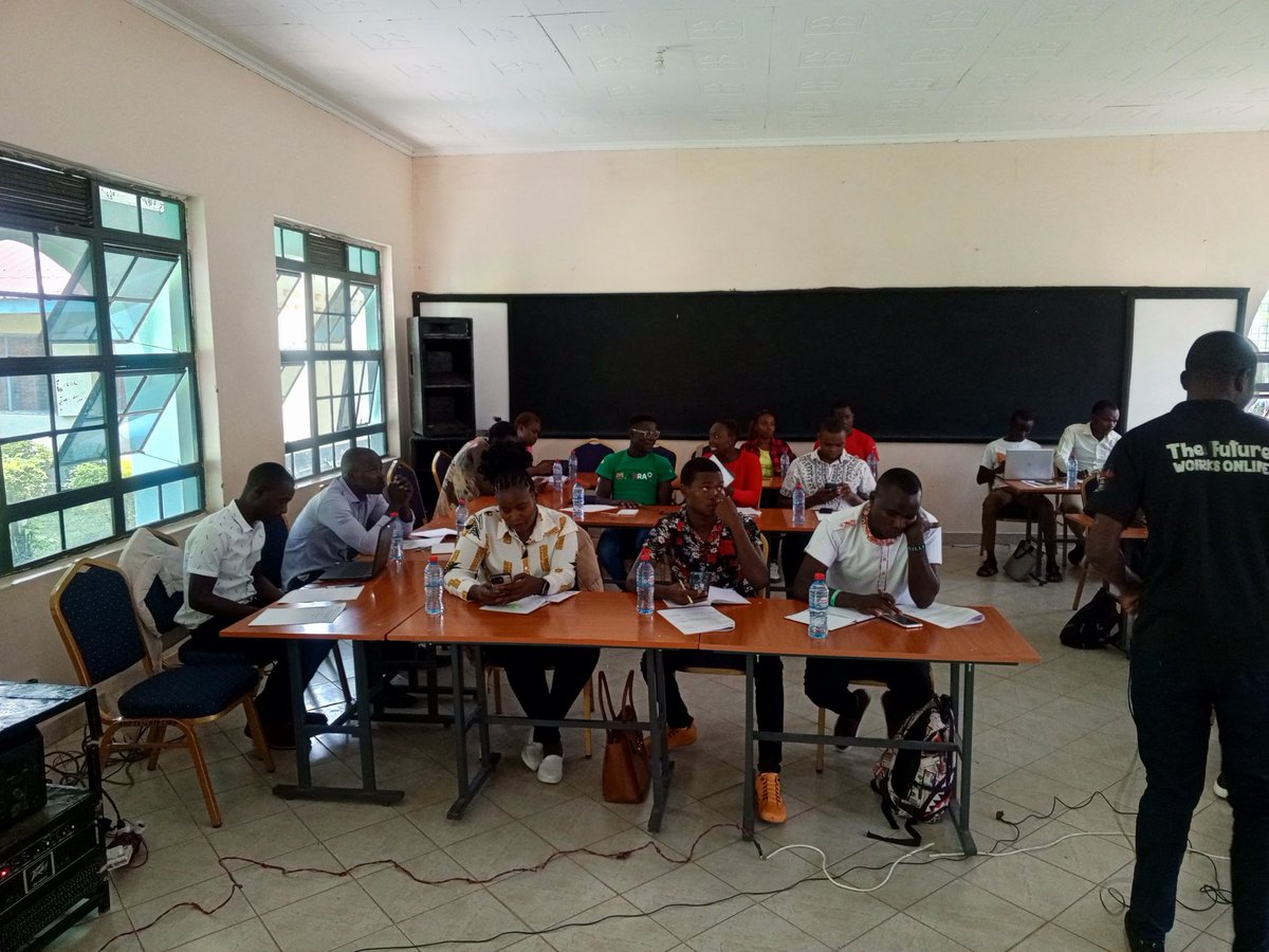 Joyousjoyiee's tweet image. #AjiraDigiPreneurs
#Thefutureworksonline
#Ajiradigitalprogram
#DigitalEntrepreneurship #NyanzaRegion #AheroBootcamp #AjiraDigiPreneurs #Thefutureworksonline @MastercardFdn  #emobilis