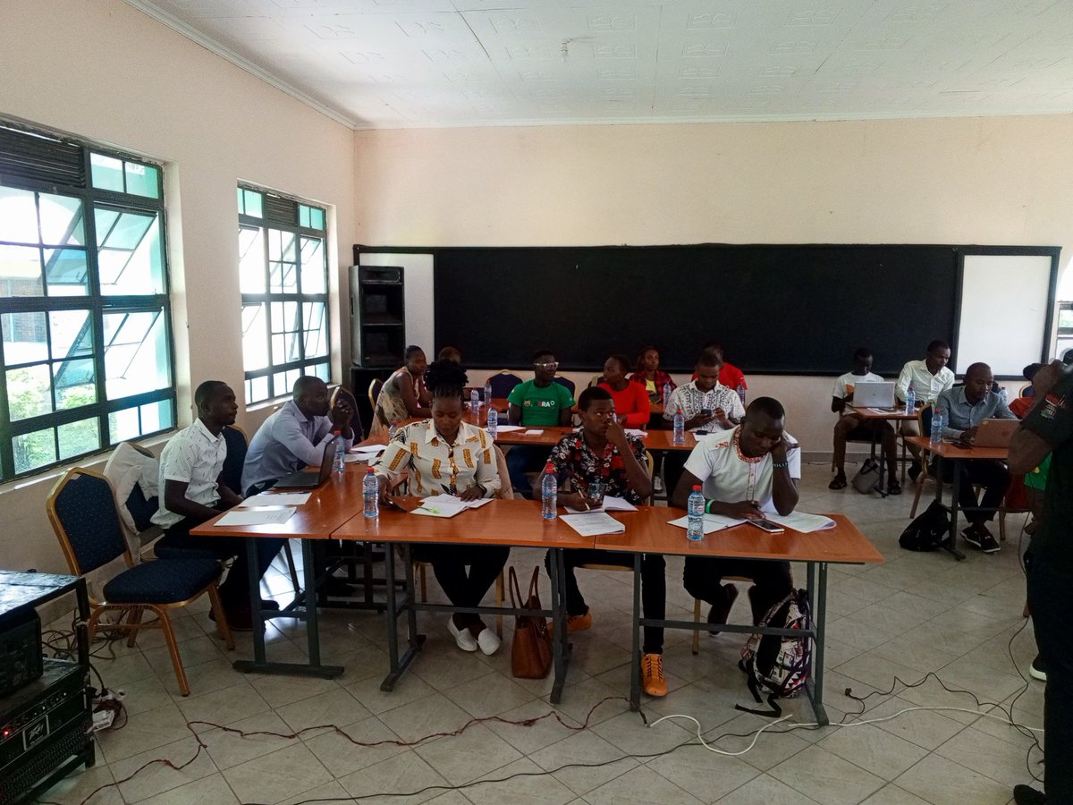 Joyousjoyiee's tweet image. #AjiraDigiPreneurs
#Thefutureworksonline
#Ajiradigitalprogram
#DigitalEntrepreneurship #NyanzaRegion #AheroBootcamp #AjiraDigiPreneurs #Thefutureworksonline @MastercardFdn  #emobilis