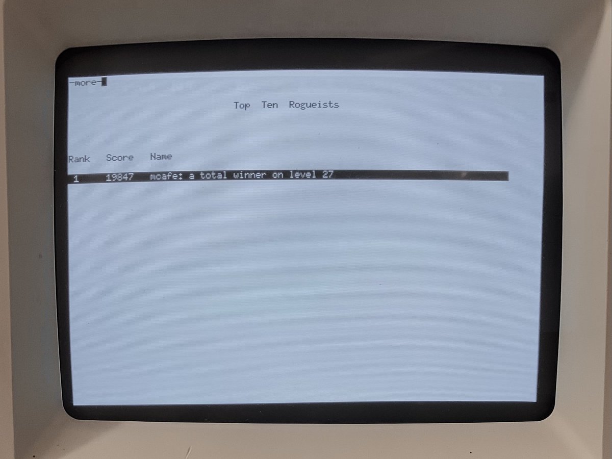 mcafe68's tweet image. #NetBSD 1.6.2 (古すぎ) mac68k
#rogue clone iii 
2日がかりの探検でダンジョンから生還！
Macintosh #se30 をリフレッシュした甲斐があった〜
アイテムを使い果たし、落とし穴で地下27階に落ちた時はもうダメかと