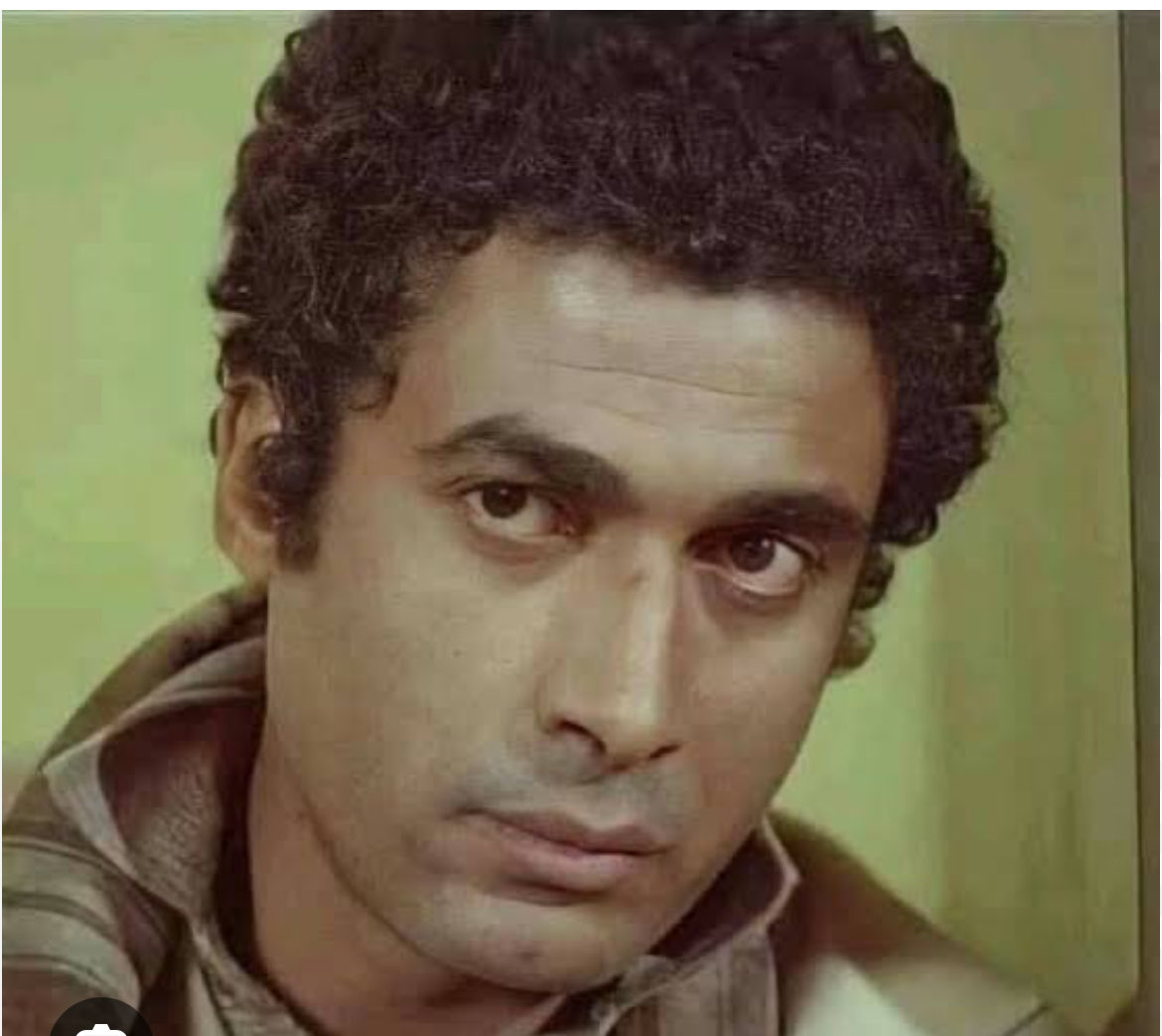 KhaledElNabawy's tweet photo. أحمد زكي سقف التمثيل العالي ، وحشتنا ، لسه بنستمتع بفنك و نتعلم منك.. الله يرحمك 🙏 https://t.co/F52lo0htc8