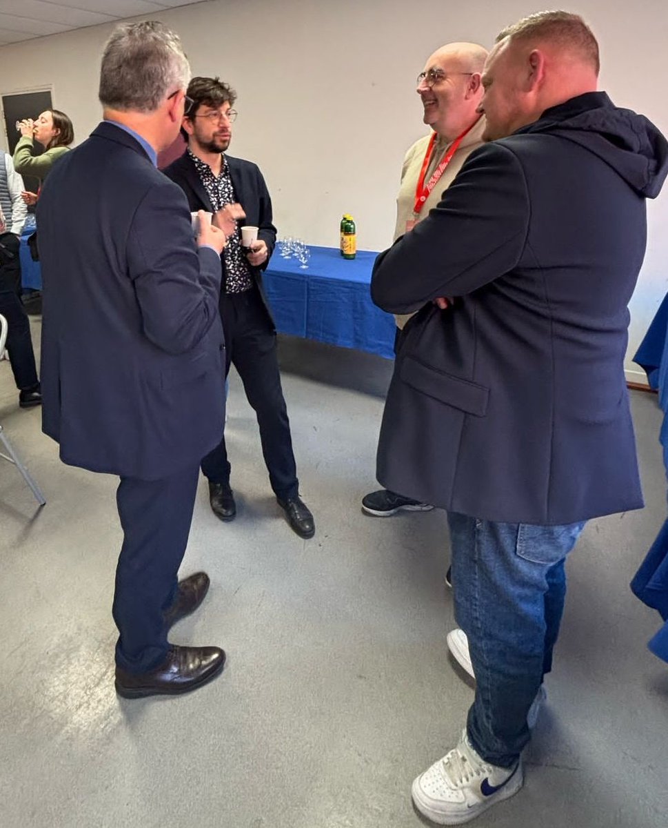 Martin David-Brochen (@martin_davidb) on Twitter photo Bienvenue aux nouveaux agents de <a href="/lillefrance/">Ville de Lille</a> ! 🎉 Chaque jour, avec passion, professionnalisme et engagement, ils sont le service public pour toutes et tous ! Bravo et bienvenue ! #ServicePublic #Lilleencommun Bienvenue aux nouveaux agents de <a href="/lillefrance/">Ville de Lille</a> ! 🎉 Chaque jour, avec passion, professionnalisme et engagement, ils sont le service public pour toutes et tous ! Bravo et bienvenue ! #ServicePublic #Lilleencommun