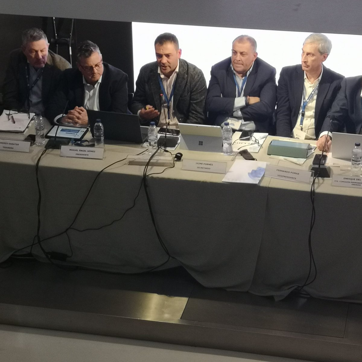 FenieInstalad's tweet photo. #JDMarzo| Jesús Roman, Secretario General ha comentado las lineas de trabajo en materia de Climatizacion https://t.co/sDjcvSxpzK