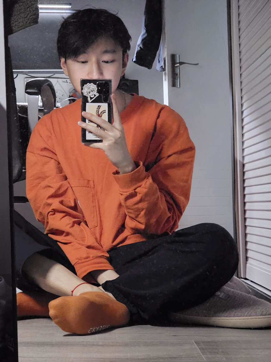 不知道是不是因为最近禁欲还是太忙了，感觉这两天性欲爆炸高