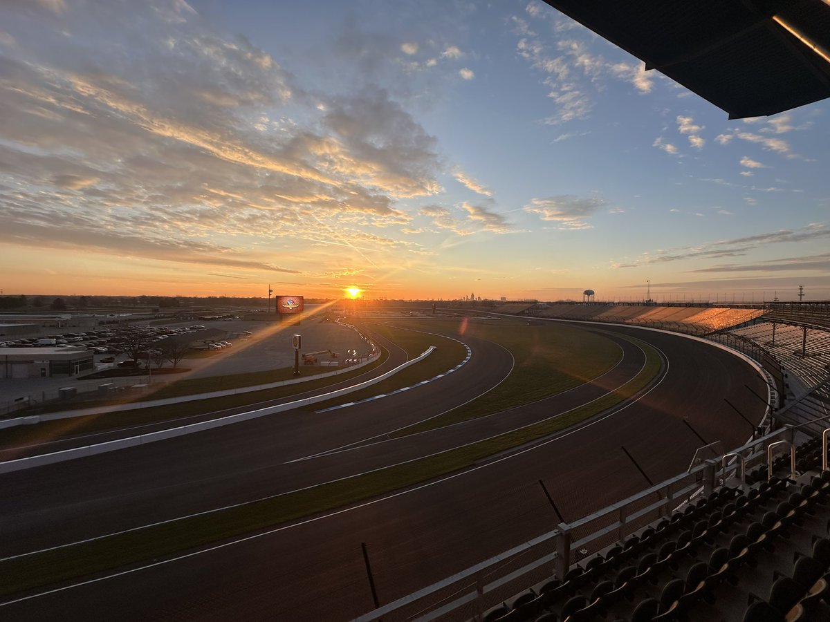 J. Douglas Boles (@jdouglas4) on Twitter photo Under 60 sunrises until May 25 and the 109th running of the #Indy500 presented by <a href="/GainbridgeLife/">Gainbridge</a>! Today’s was gorgeous from B Penthouse! Under 60 sunrises until May 25 and the 109th running of the #Indy500 presented by <a href="/GainbridgeLife/">Gainbridge</a>! Today’s was gorgeous from B Penthouse!
