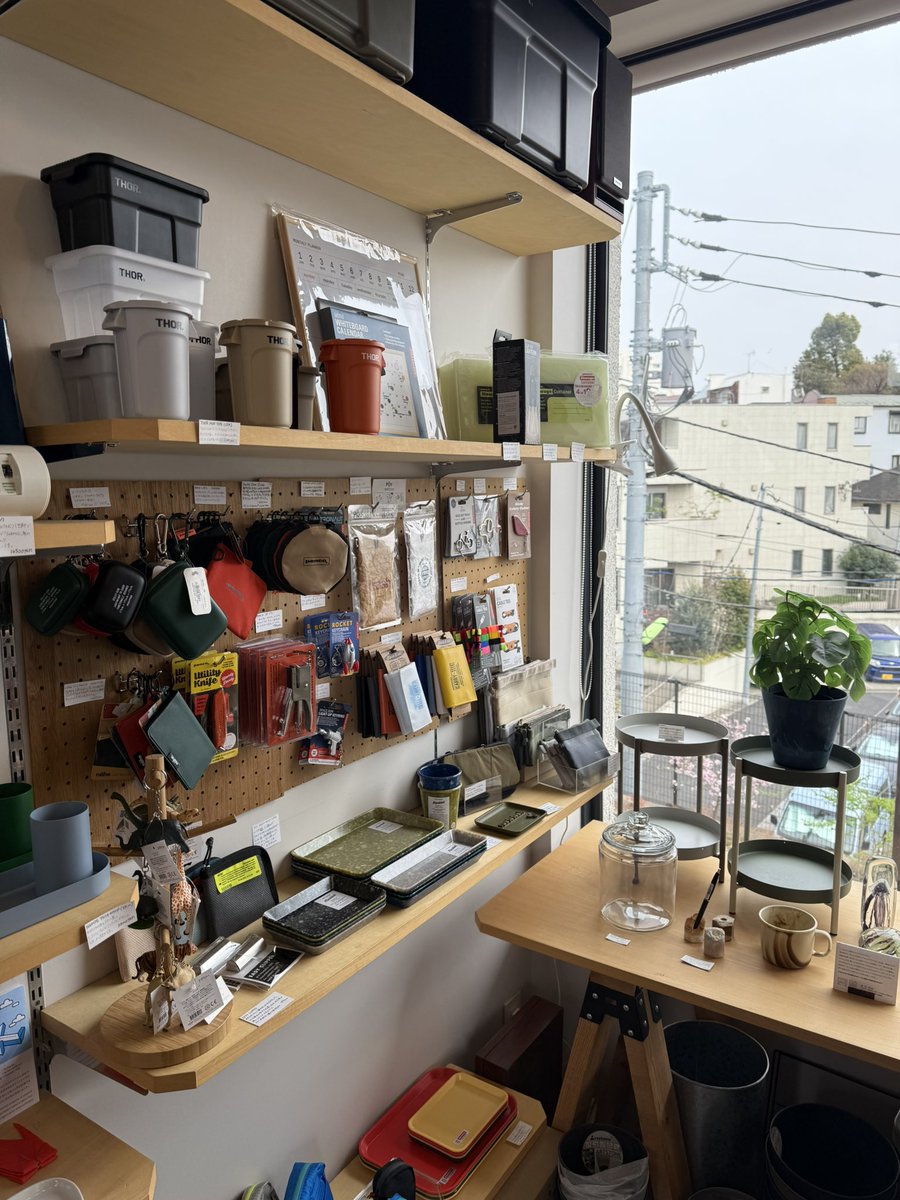 len_akagi's tweet photo. 📍　下北沢　DESK LABO
文房具を始めとした生活雑貨多数
近くにカフェも沢山あるのでそのまま勉強したり、作業したりするのに寄ってみてもいいかと。 https://t.co/C9wNo8ccjz