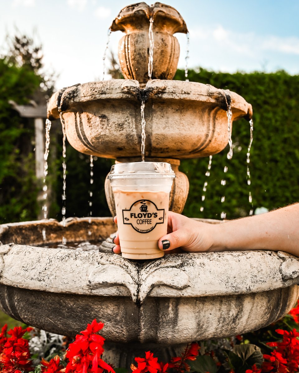 AlimentsNB's tweet image. Les torréfacteurs du Nouveau-Brunswick offrent le remède idéal pour égayer vos matins frisquets. Que vous aimiez l’atmosphère chaleureuse d’un café ou le confort de votre maison, commencez votre journée avec une délicieuse tasse de café et achetez local pour de bon! ☕️❤️☀️