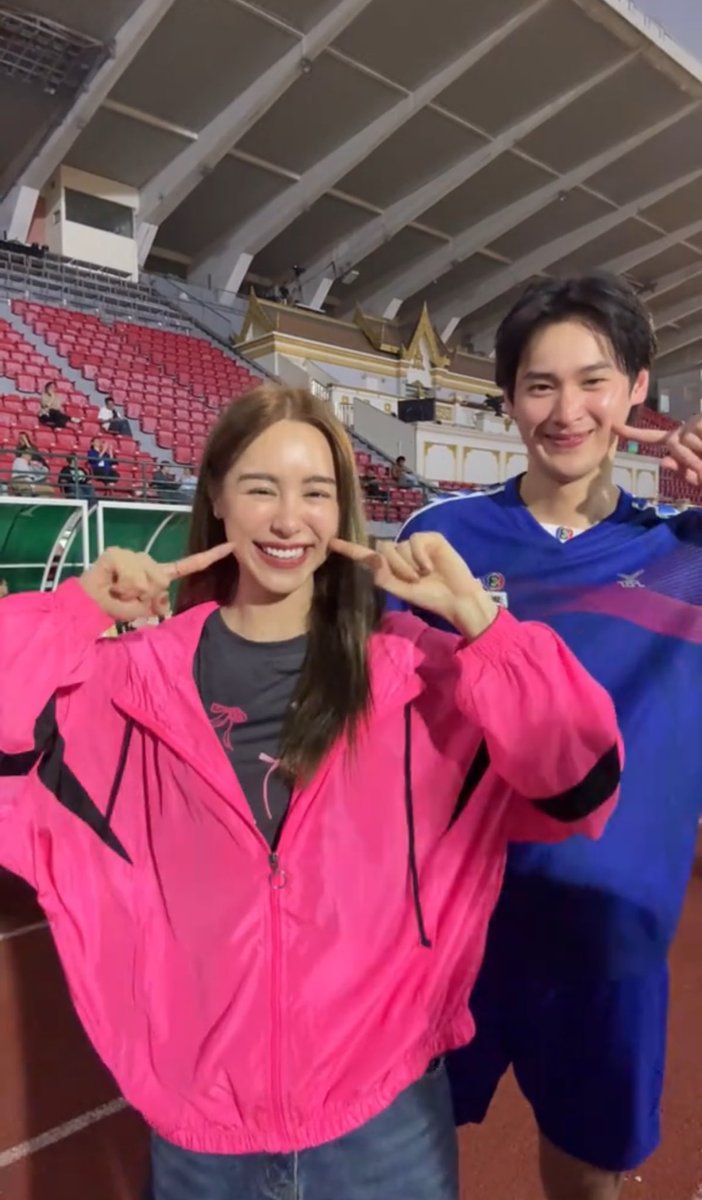 • jichandesu • tweet media