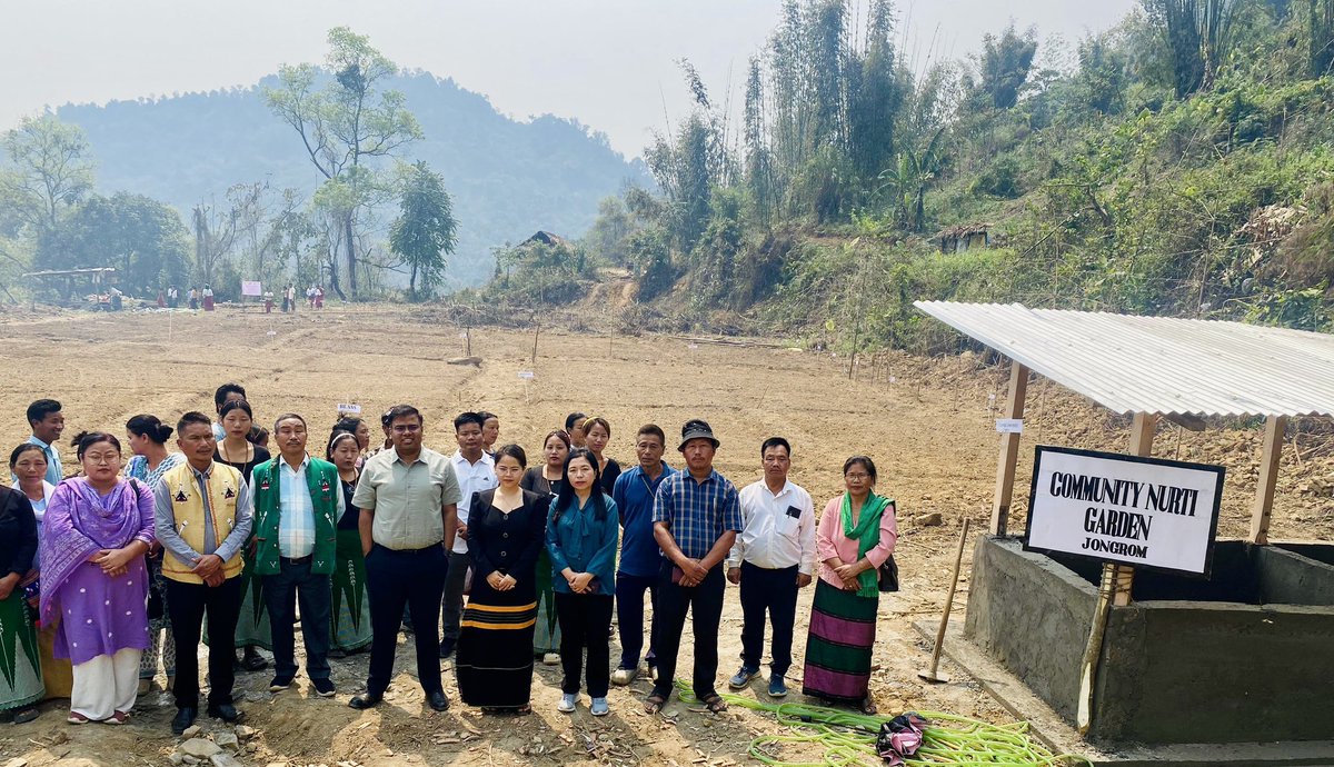 ChanglangIpr's tweet photo. 1/4Proud to share about Project Healthy Jongrom in Yatdam circle led by CO Dr Ripi Doni -collaborative effort to ensure food security,promote sustainable agriculture &amp; strengthen community ties.fosters long-term benefits by empowering communities through knowledge &amp; self-reliance https://t.co/Isq1Hrzw4W