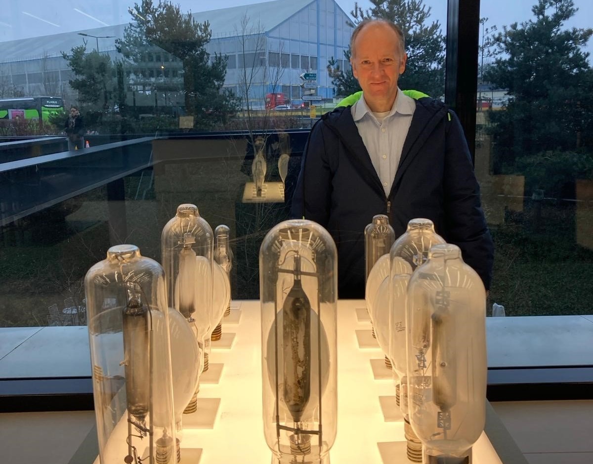 Profile: Thierry Rault is French, lives in Italy, and travels regularly in Europe and sometimes in Africa, promoting our work. He appreciates the nurturing, supportive atmosphere at HR Wallingford. 
Pictured at a client’s office.

Full profile: hrwallingford.com/people/thierry…