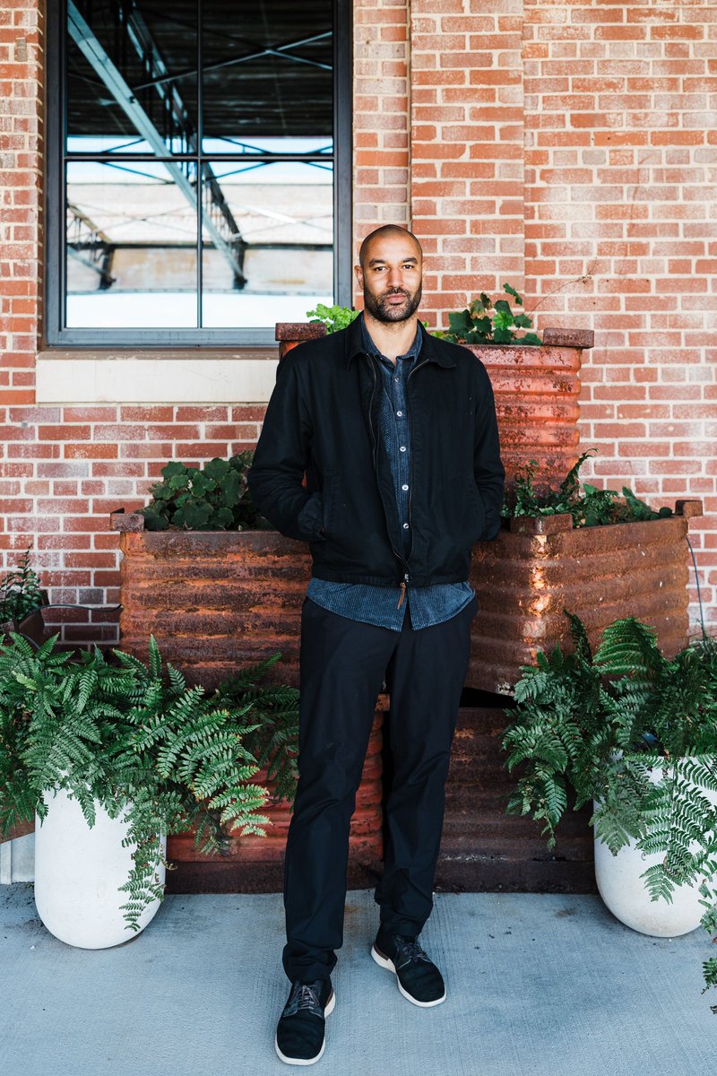 New profile pics… which should I choose?

📸: easterdaycreative on IG