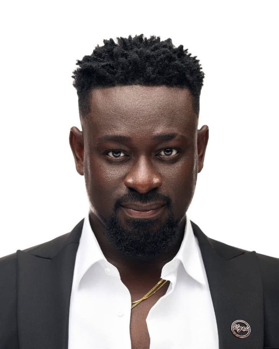 Happy Birthday to the bro! <a href="/KobbyKyei_/">#BoysLivesMatterToo</a> will never stop telling you how proud I am … Keep being a change agent. God bless you.