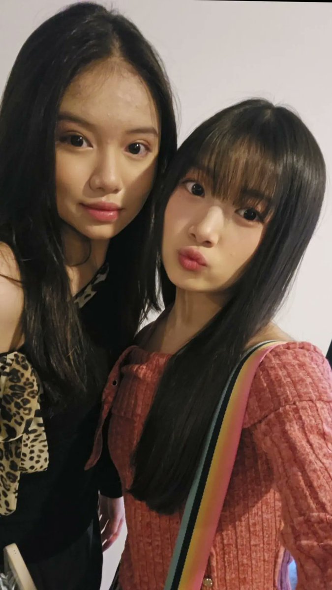 RFritzy_JKT48's tweet photo. yeyy buka puasa day 27!! https://t.co/Ee6nJxjXzH