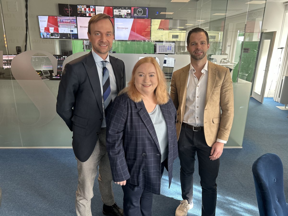 H&amp;M-smäll och lösgodis på agendan i dag. 
Kör vi strax med <a href="/Ten_Bagger/">Ten_Bagger</a> och <a href="/AgnethaJonsson/">Agnetha Jönsson</a> 
Live här:
di.se/ditv/live-di-t…