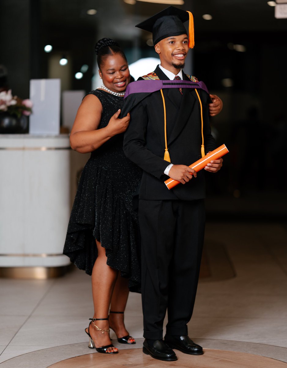 ikho_kw's tweet image. A qualified health practitioner 👨🏽🎓 ❤️📜