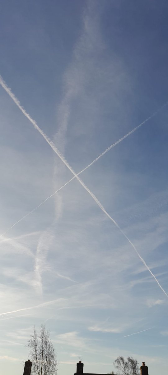 ANGRYNIC tweet media