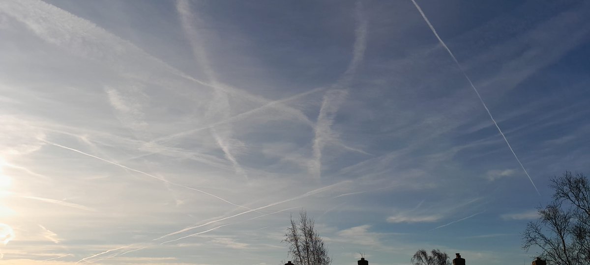 ANGRYNIC tweet media