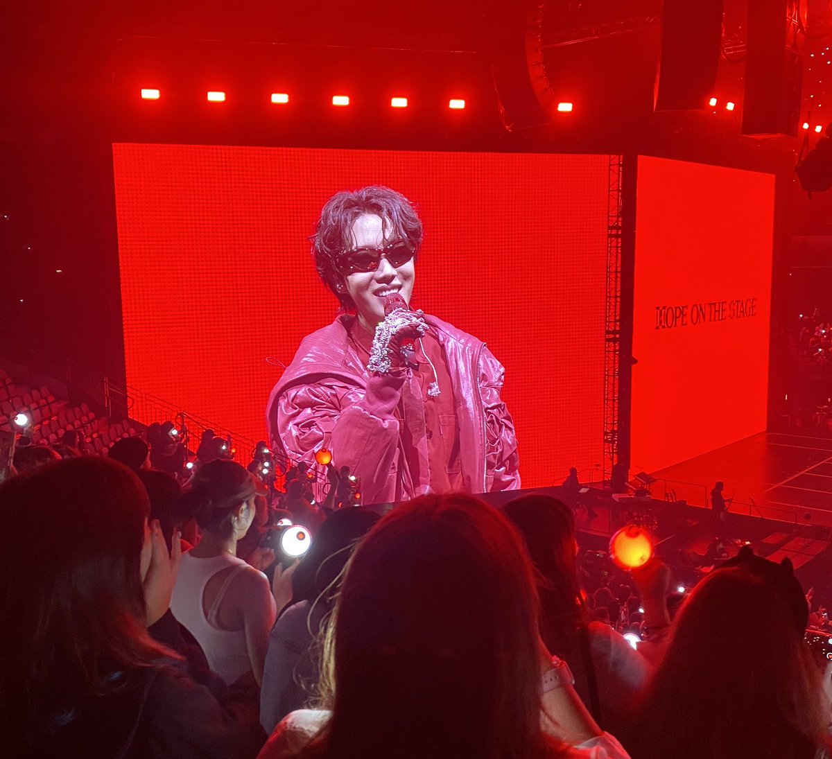 laurenforbts's tweet photo. wowww he’s just so fineeee https://t.co/BPoqZZkG6X