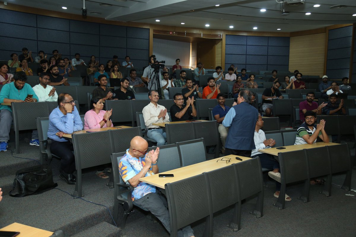 ClimateIITB's tweet photo. 👏🙏😇@ClimateIITB is immensely pleased and honored to have hosted Dr. Mrutyunjay Mohapatra, DG of Meteorology, @Indiametdept @moesgoi &amp; 3rd VP &amp; PRI @WMO 

His informative and insightful talk on the 150 years of IMD's inspirational weather journey: https://t.co/mmyBYZoKyL https://t.co/V5lm90Pn1r