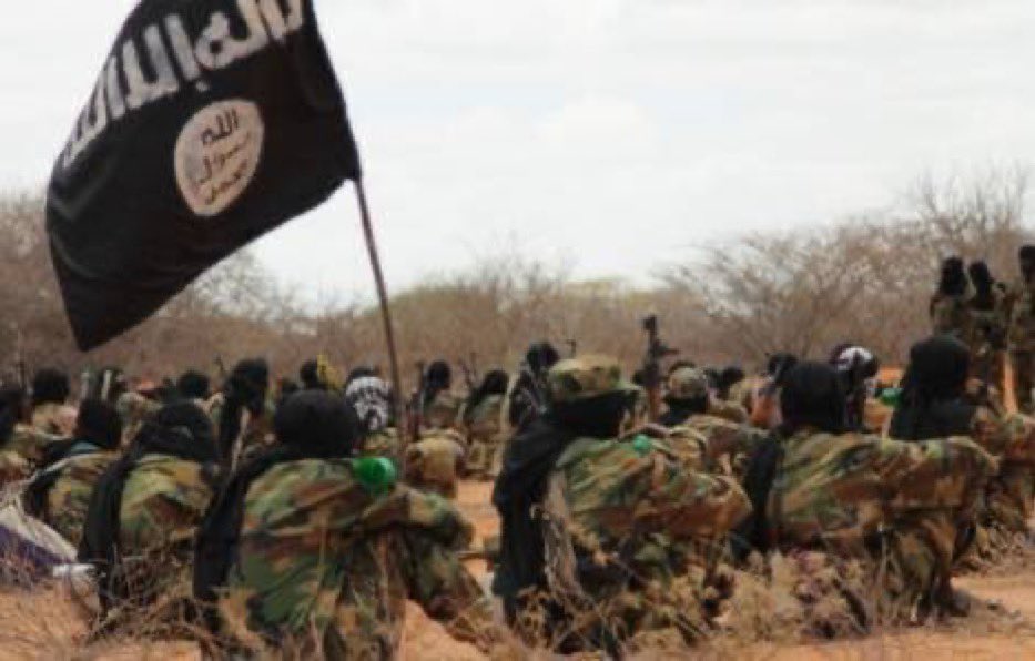 GlosoyaOrg's tweet image. Al Shabab is an ideological group that uses Islam as a facade to justify its extreme views and practices. Under the pretext of faith, they spread a distorted ideology that endangers not only the lives of innocents but also puts the families of their fighters at risk. True…