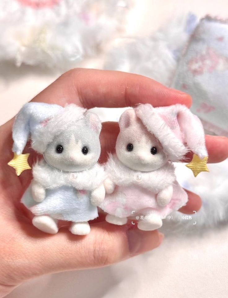 /ᐠ - ˕ -マ (@lovesickdoe) on Twitter photo 