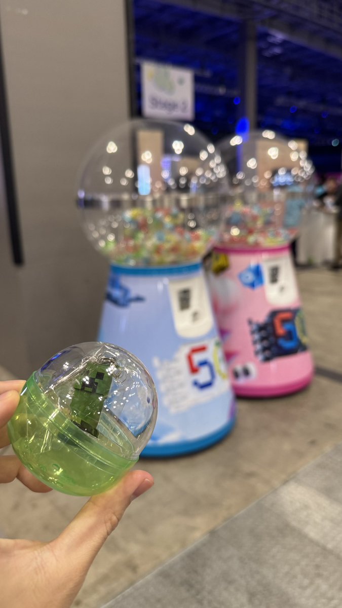 ブース10個回ってガチャ引きました！
 #MicrosoftAITour