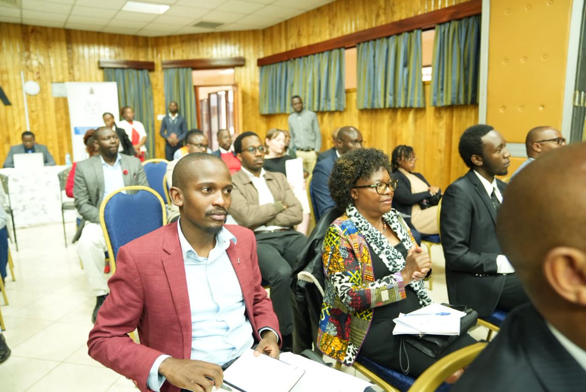 juliusmoryuki's tweet image. The role of academicians in AI is to research and come up with new transformative ideas while inspiring the next generation, while the Government regulates and provides necessarily Infrastructures.
Prof. X. N Iraki - @uonbi .
@KSGKenya
#WeareUoN
@uonbibusiness