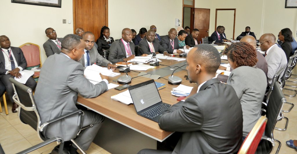 ECONOMIC GROWTH:
Uganda's economy registered a growth of 6.7% in the first quarter of FY 2024/25 compared to 5.6% registered in the same period during FY 2023/24.

There has also been increase in formal employment by 2.5% from 846,489 employees in December 2024 to 868,280 in