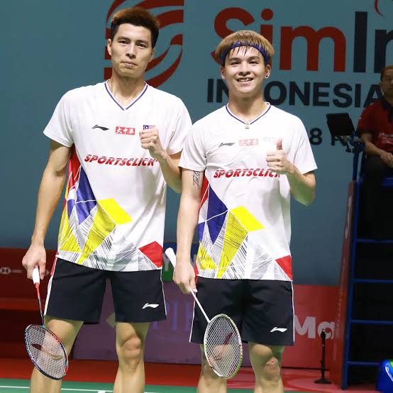 Kukira Menteri Pertahanan Malaysia, ternyata Menteri Luar Negeri. 🤣

Ong Yew Sin 🇲🇾- Aya Ohori 🇯🇵
Teo Ee Yi 🇲🇾 - Sofia 🇹🇭