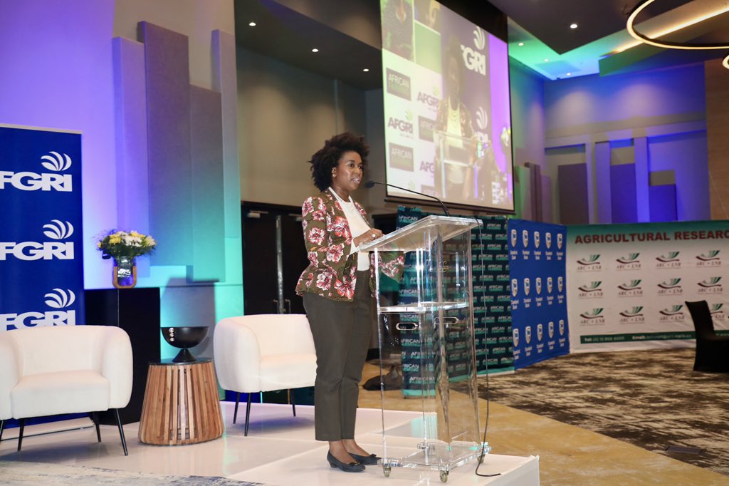 GP_AgricRural (@officialgdard) on Twitter photo This morning, MEC <a href="/VuyiswaRamokgop/">Vuyiswa Ramokgopa</a> delivered a powerful keynote address at the African Farming Agri-Development Imbizo, highlighting the critical role of agriculture in driving economic growth, job creation, and food security in Gauteng and beyond.
#GrowingGautengTogether This morning, MEC <a href="/VuyiswaRamokgop/">Vuyiswa Ramokgopa</a> delivered a powerful keynote address at the African Farming Agri-Development Imbizo, highlighting the critical role of agriculture in driving economic growth, job creation, and food security in Gauteng and beyond.
#GrowingGautengTogether