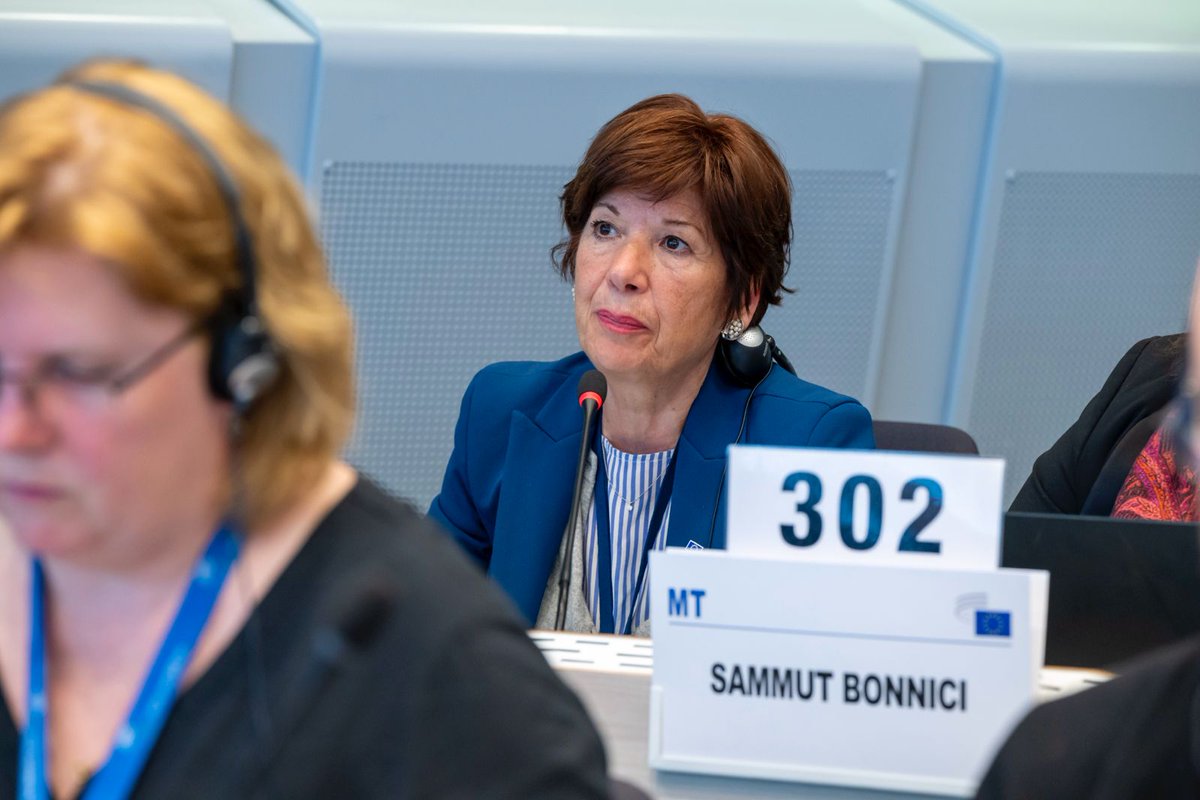 Workers' Group EESC (@workerseesc) on Twitter photo 'We call for the greater involvement of social partners in the workplace who are impacted by the technological changes; we need clear regulation to protect workers and they need to have a say in it'
<a href="/FrancaCFDT/">Franca Madinier</a> #EESCPlenary #Polarisation 'We call for the greater involvement of social partners in the workplace who are impacted by the technological changes; we need clear regulation to protect workers and they need to have a say in it'
<a href="/FrancaCFDT/">Franca Madinier</a> #EESCPlenary #Polarisation
