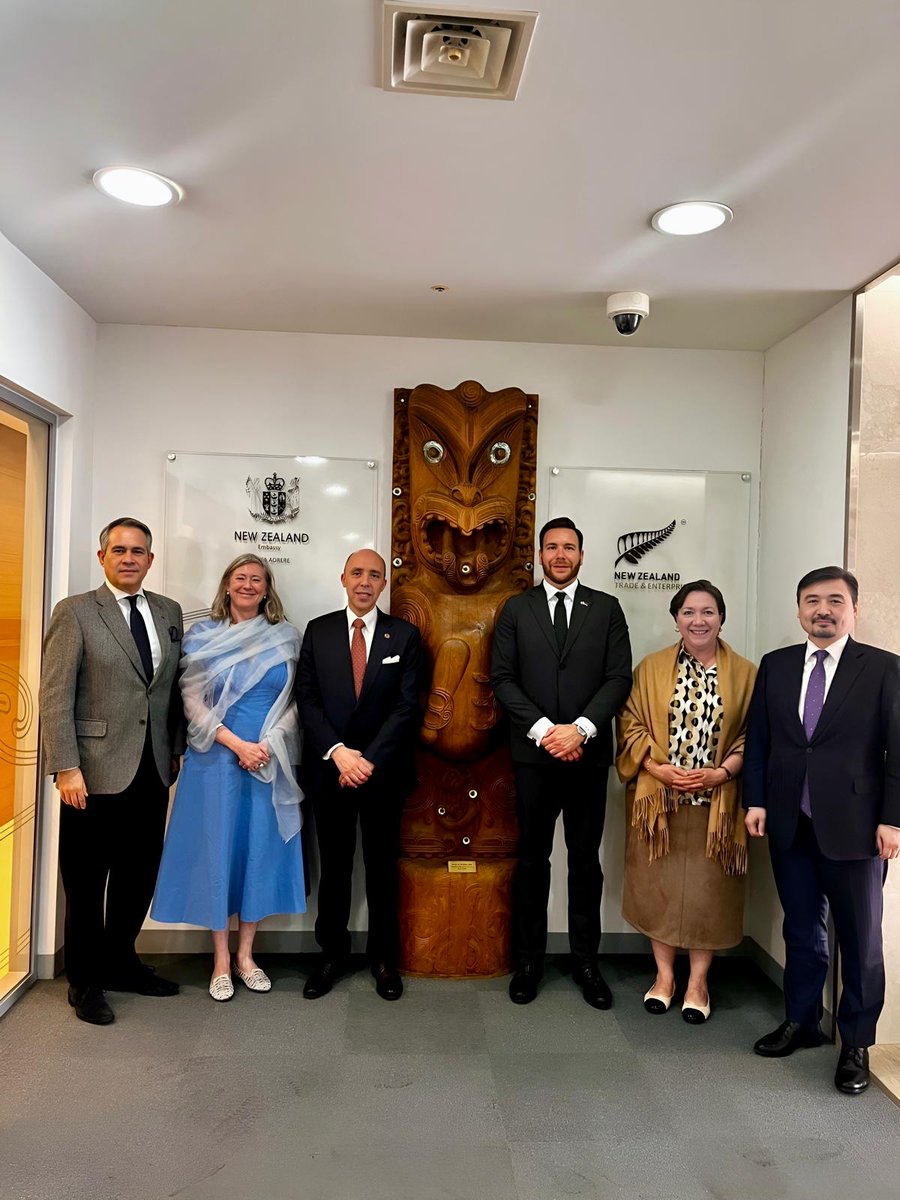 Another productive regular monthly meeting of the CDC members held at the Embassy of 🇳🇿. 

Many items on the agenda and plenty of activities are being planned for the benefit of the diplomatic community and our Korean friends. 

Thank you, @nzamb_rok, for your hospitality! 🫰
