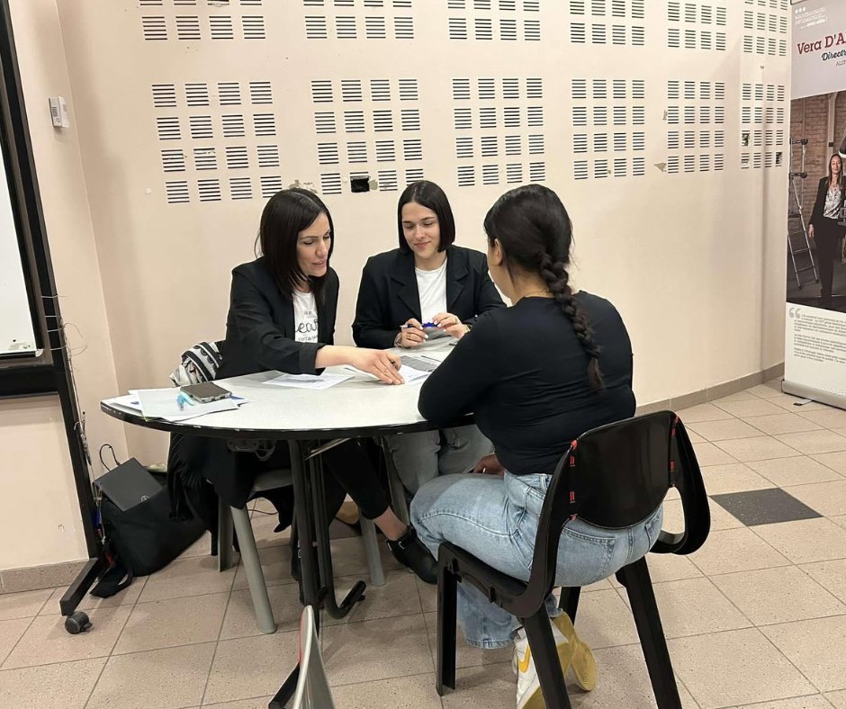 Le vendredi 21 mars, nos équipes RH et Marketing ont participé à la semaine du recrutement au Lycée Jean-Baptiste de Baudre d'Agen.

Au programme : des simulations d'entretiens avec les étudiants de BTS SAM pour les aider à mieux appréhender leurs futures candidatures.