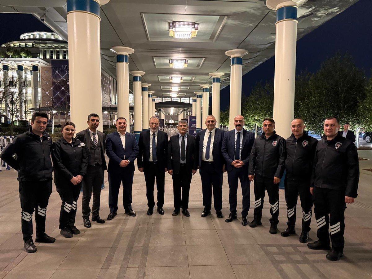 GENEL BAŞKANIMIZ ÖMER YILMAZ, YÖNETİM KURULU ÜYELERİMİZ VE GÜVENLİK GÖREVLİSİ ÜYELERİMİZ ÇALIŞMA VE SOSYAL GÜVENLİK BAKANLIĞIMIZIN DÜZENLEMİŞ OLDUĞU CUMHURBAŞKANIMIZ ERDOĞAN’IN KATILIMIYLA GERÇEKLEŞTİRİLEN EMEKÇİLER İLE İFTAR BULUŞMASI’NA KATILDILAR.
<a href="/hasandogan/">Hasan Doğan</a> <a href="/06omeryilmaz/">Ömer YILMAZ</a>