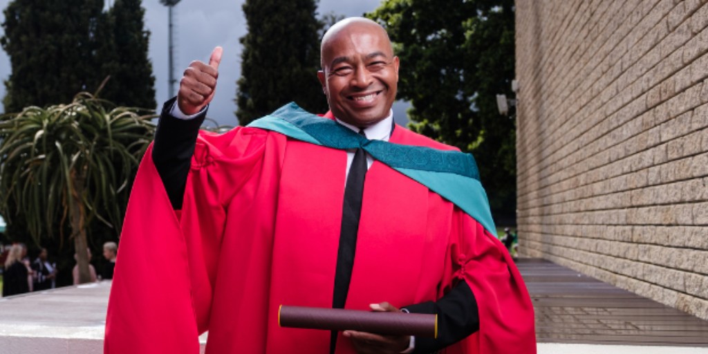 SUhealthsci's tweet photo. Jerome Fredericks rose above every expectation to earn a PhD in Occupational Therapy at SU. From street corners to classrooms, his journey is a powerful story of belief, purpose & impact.
Read more about his incredible story:
https://t.co/no4fo06n2I
#SUGrad #TygerMaties #FMHS https://t.co/ndi3GORxKx