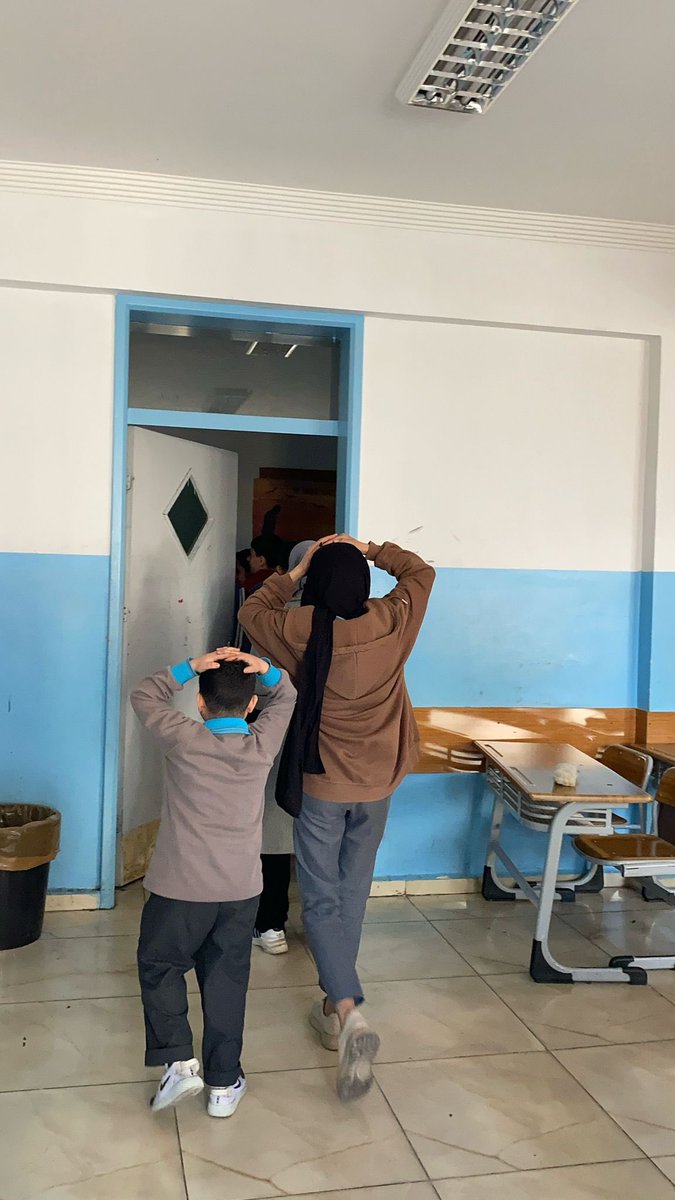 NizipCmtal's tweet photo. Okulumuzda deprem tahliye tatbikatı gerçekleştirerek olası önlemler hakkında öğrencilerimize bilgiler verdik. 
@nizipgovtr @NizipilceMEM @Cgnde https://t.co/ZdyPYhWvFj