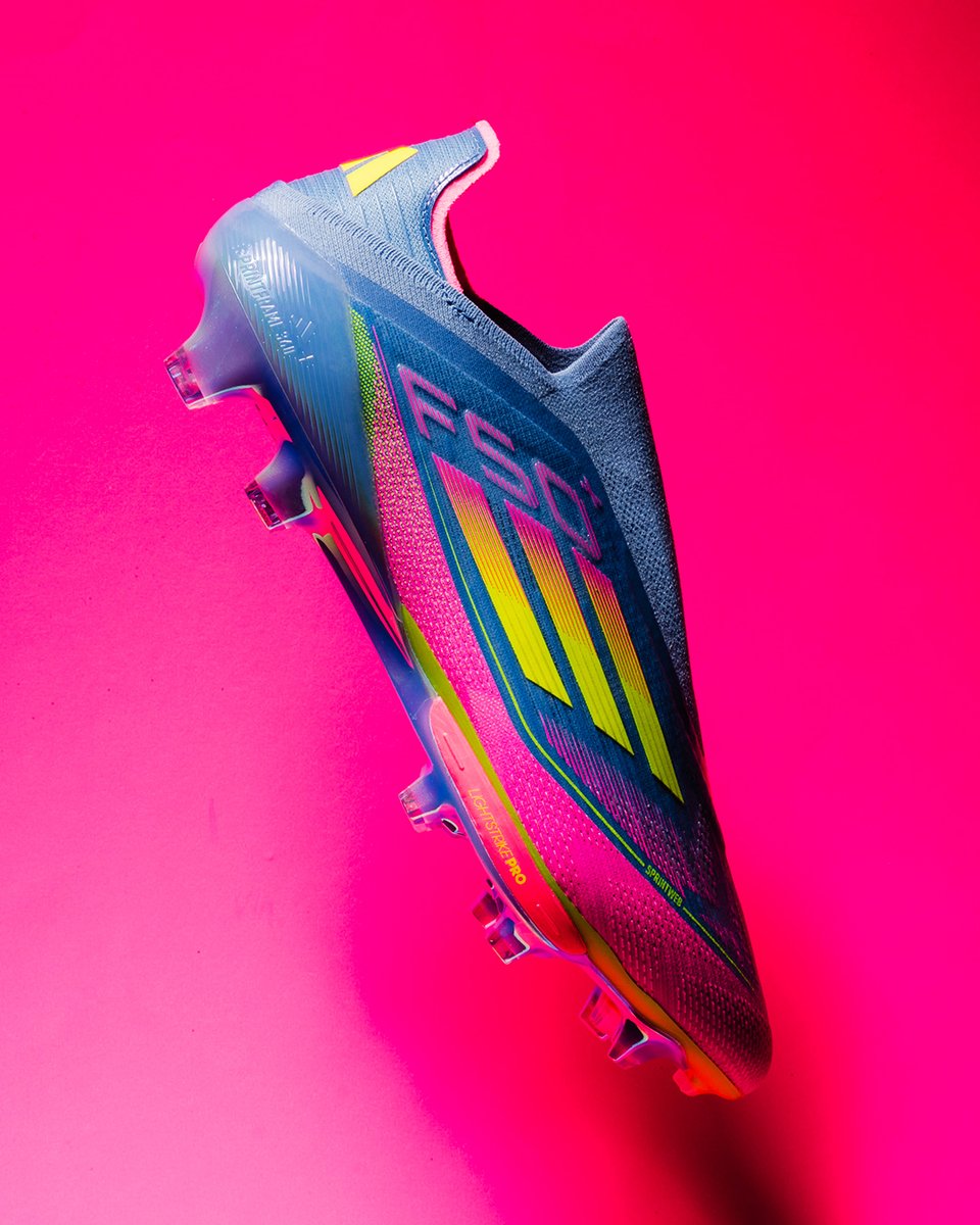 futbolemotion's tweet photo. ✨ CELESTIAL VICTORY PACK ✨
🆕 El nuevo Celestial Victory Pack de @adidasfootball ya está aquí y está listo para brillar en el terreno de juego.
Hazte con ellas en nuestras tiendas y en la web. ¡Es hora de brillar en el campo! 🌟
--
#futbolemotion #adidas #celestialvictory https://t.co/EiSdZRDeQP