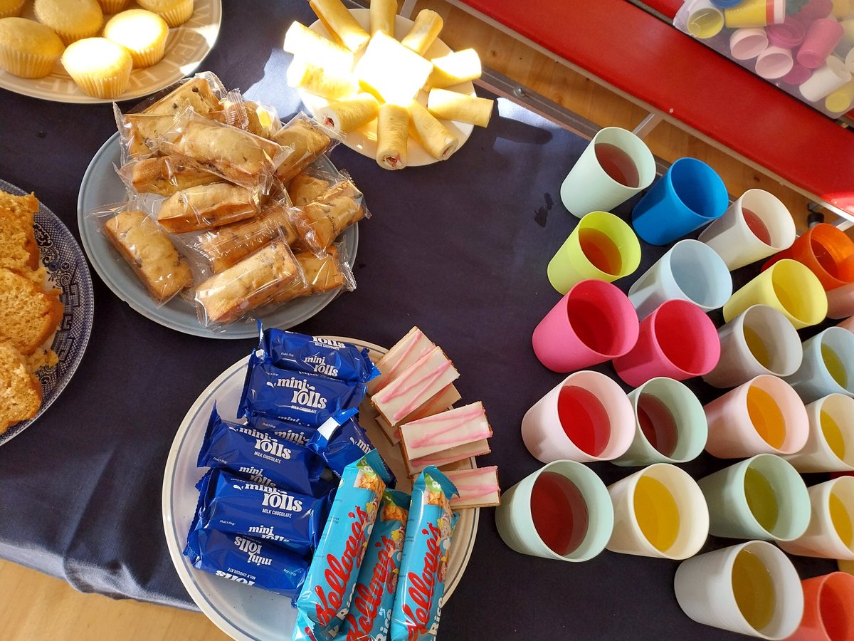 ptaofstmarys's tweet photo. Ready for some treats today @StMaryB17 #InspireWorkShop #MothersDay #CatholicLife #cakes https://t.co/9vFEvfrMzI