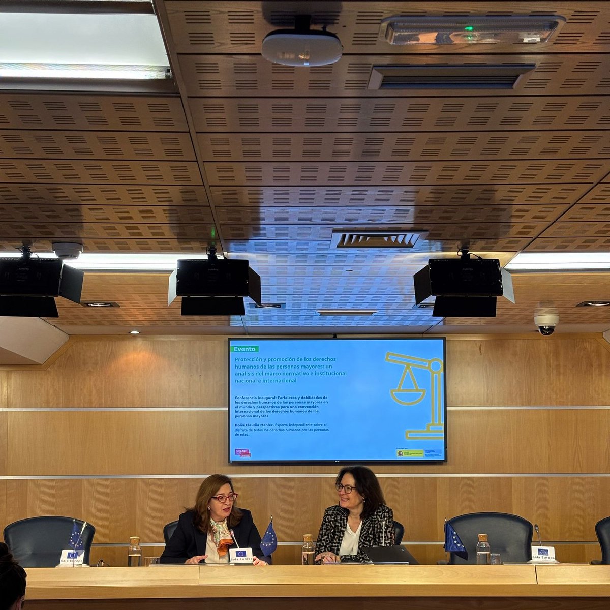 HelpAge International España (@helpageespana) on Twitter photo 🙌Comenzamos el evento "Protección y promoción de los derechos humanos de las #personasmayores", con la destacada participación de <a href="/IE_OlderPersons/">Claudia Mahler - UN Independent Expert</a>. 🙌Comenzamos el evento "Protección y promoción de los derechos humanos de las #personasmayores", con la destacada participación de <a href="/IE_OlderPersons/">Claudia Mahler - UN Independent Expert</a>.