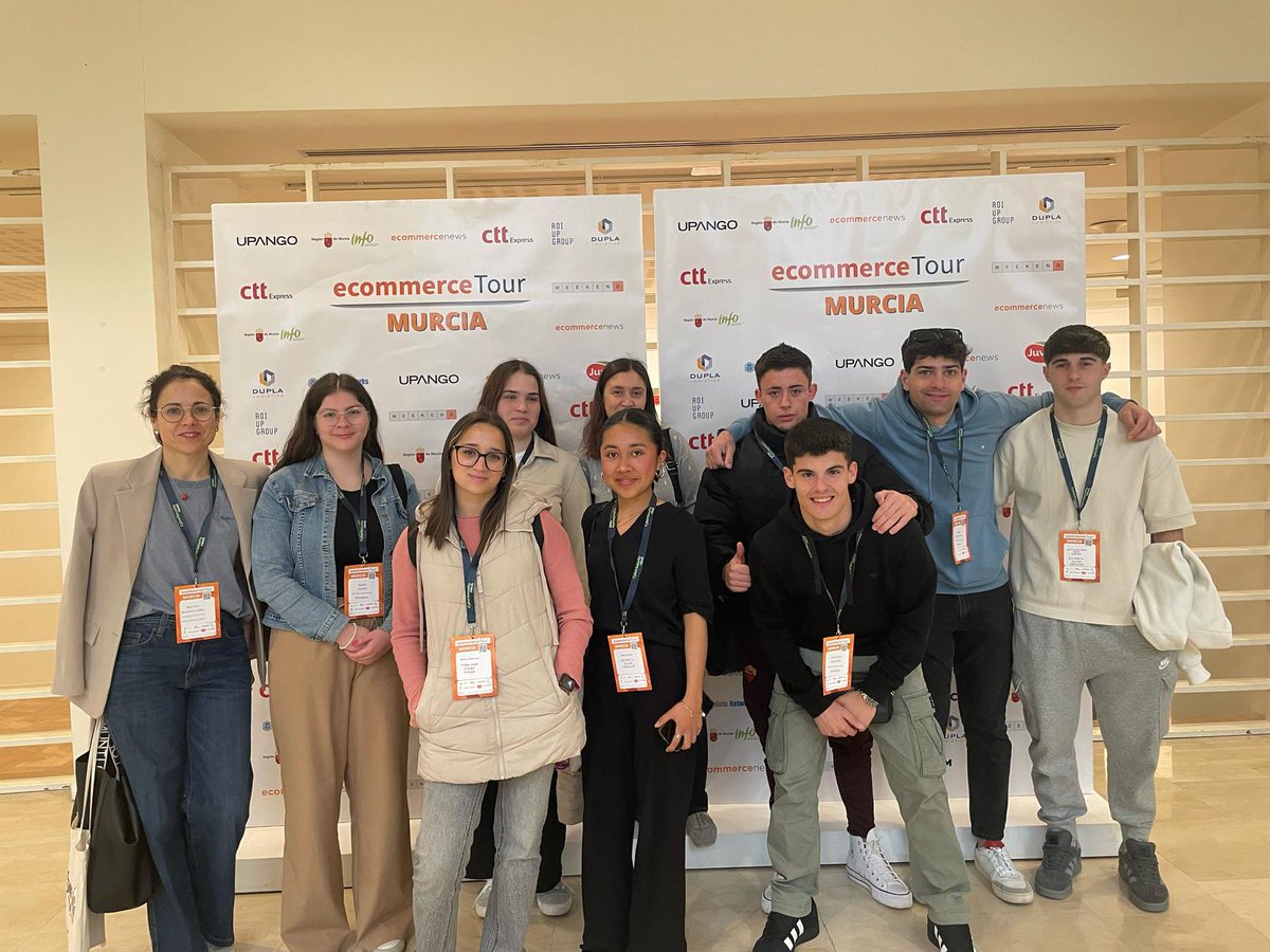 AnaMMacovei's tweet photo. Ya estábamos en #ecommercetourmurcia https://t.co/EweLFz8miS