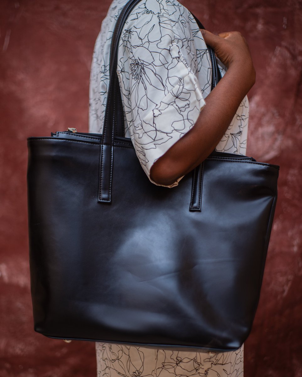 <a href="/tundeskie/">Intern gbogbo HR</a> Hi, My name is Ajoke and i run Leatherwork by Onifaari, A sub brand under Onifaari Brand

At Leatherwork by Onifaari, We create handmade bags ranging from Laptop bag, Purse, handmade bags and tote bags

Our core value is to match our customers fashion language and help speak them