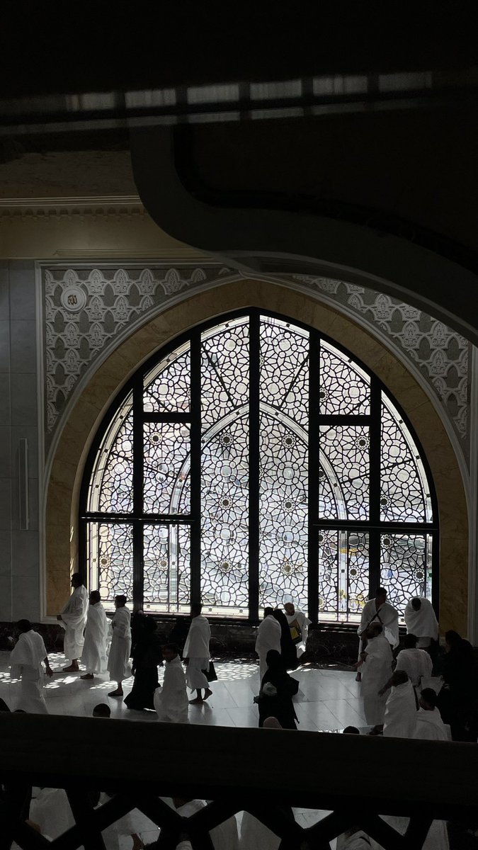ain6e's tweet photo. و أذقني حلاوة الإجابة 
فيما سألتك يالله 🤎. https://t.co/Mb6bo1ZkhK